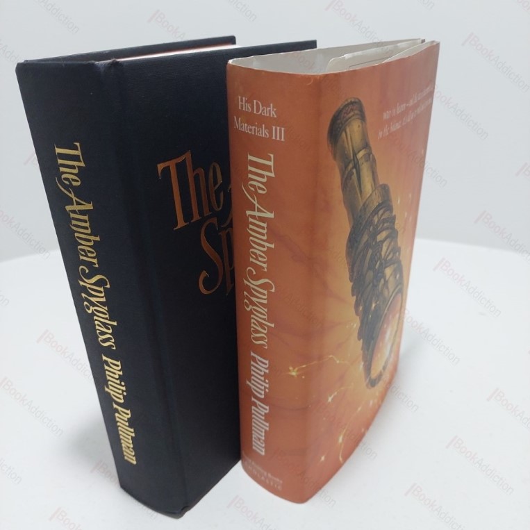 The Amber Spyglass (His Dark Materials III)