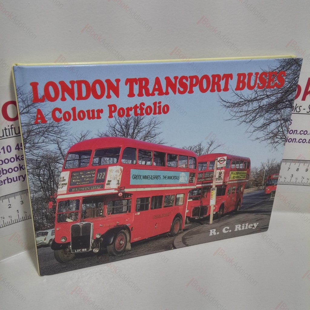 London Transport Buses : A Colour Portfolio
