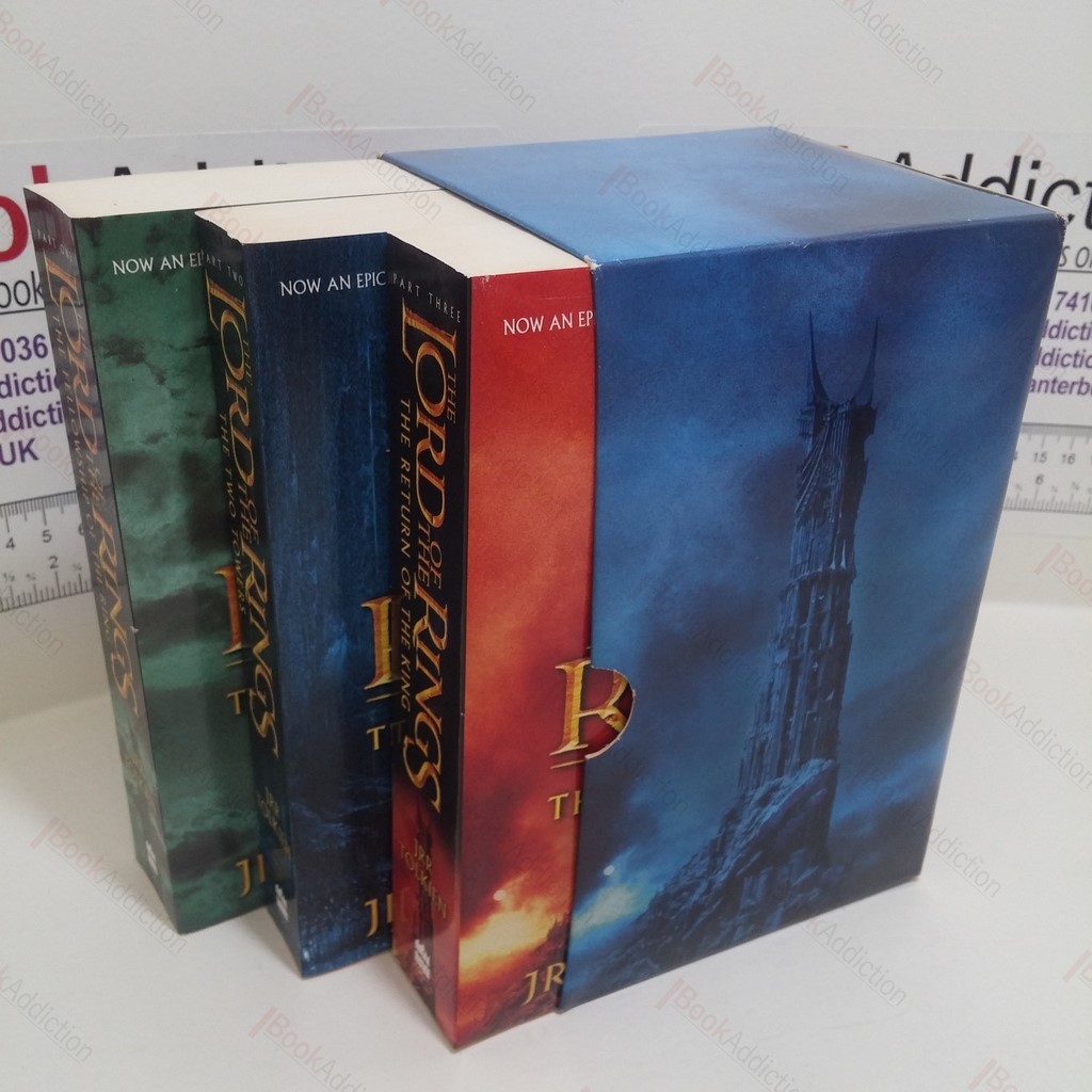 The Lord of the Rings : 3 Box Set (The Fellowship of the Ring : The Two Towers : The Return of The King) Film tie-in edition