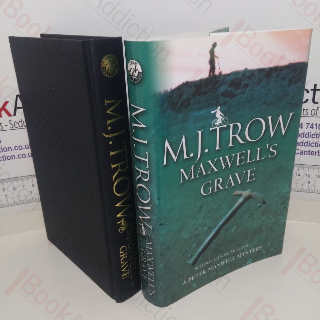Maxwell's Grave (A Peter Maxwell Mystery)