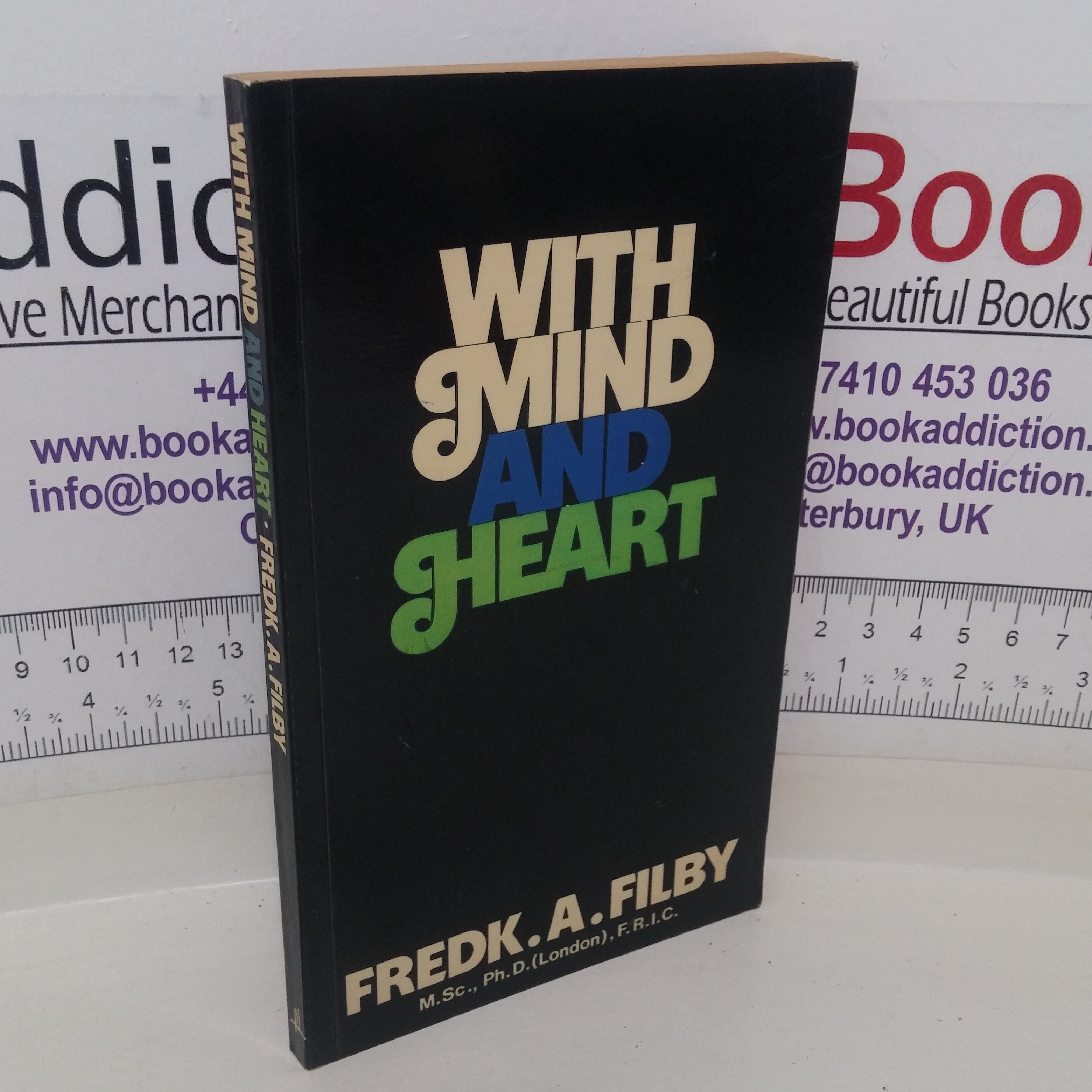 With Mind and Heart: The Christian and Modern Dialogue