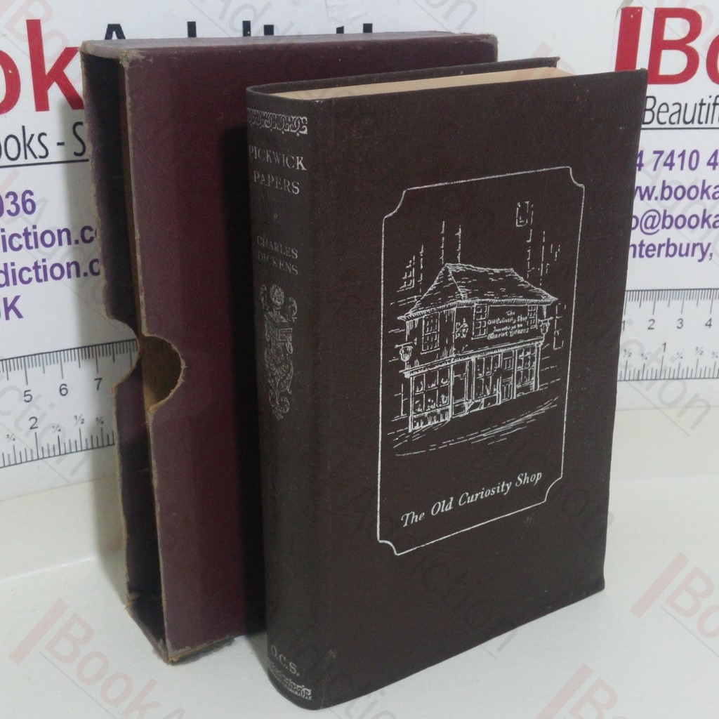 The Pickwick Papers (Library of Classics series)